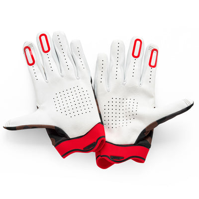 100% iTrack 2 Gloves Camo - Palm View of Pair