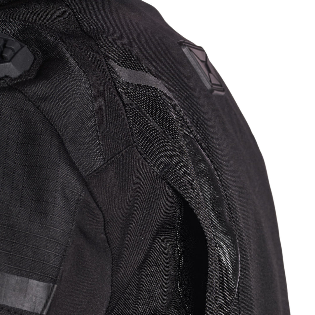 Cortech Men's Hyper-Tec 2.0 Jacket Black - Close-Up of Open Back Shoulder Vent