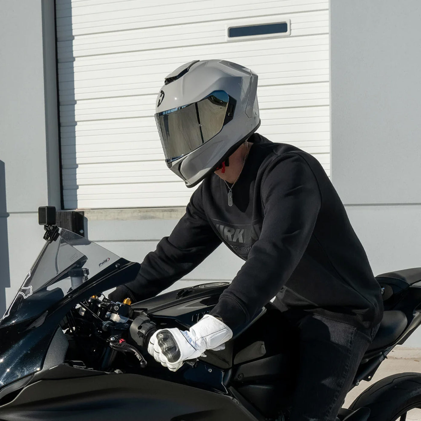 Daytona Helmets D.O.T. & ECE Viper Helmet Cool Grey - Lifestyle of rider wearing helmet while on black sport motorcycle