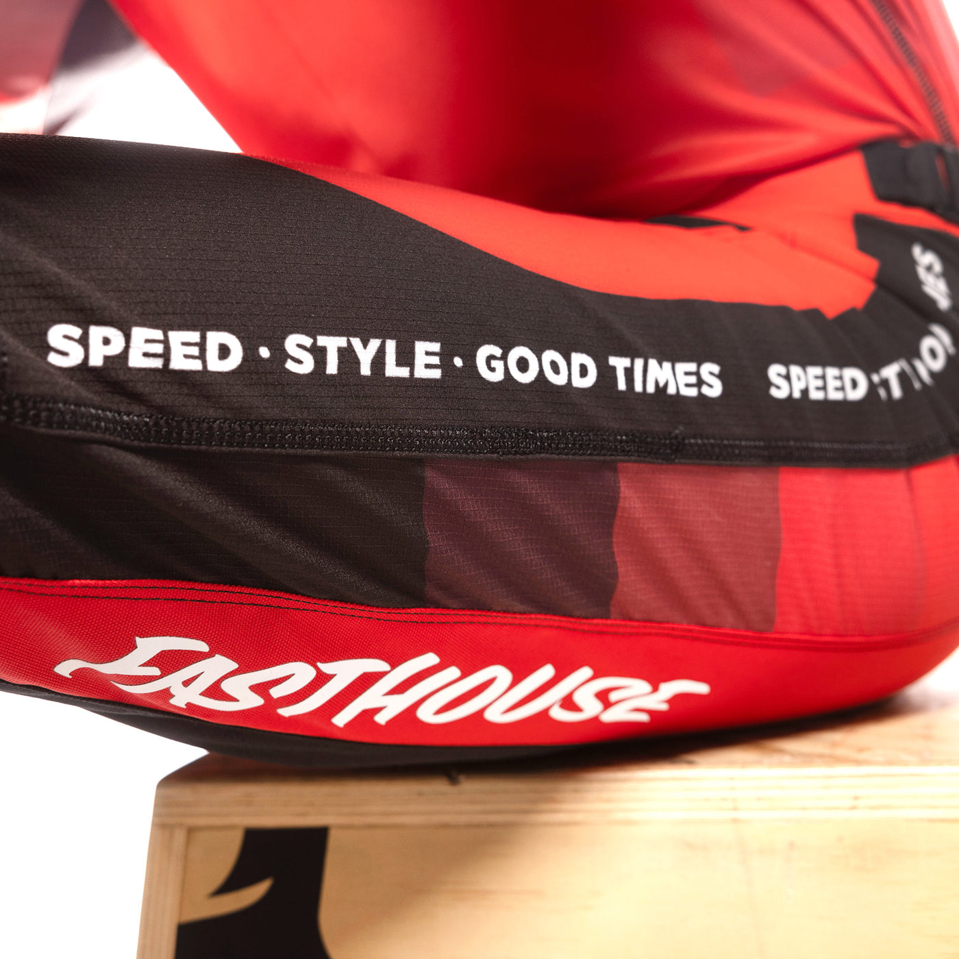 Fasthouse Elrod Hypersonic Pant Red - Close-Up of Left Thigh Graphics