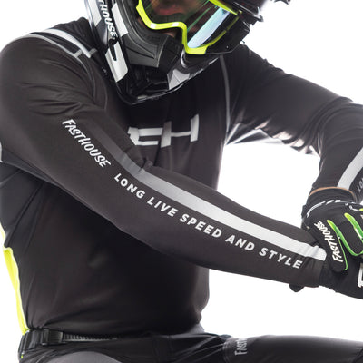 Fasthouse Elrod Nitro Jersey Black Neon - Close-Up of Right Sleeve Graphics
