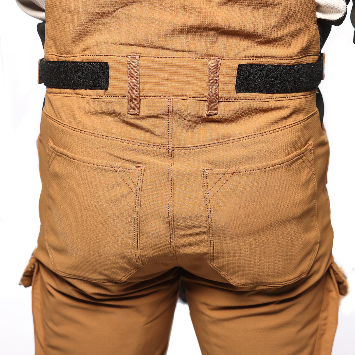 Fasthouse Motorall Sanguaro Camel - Close-Up of Rear Pockets