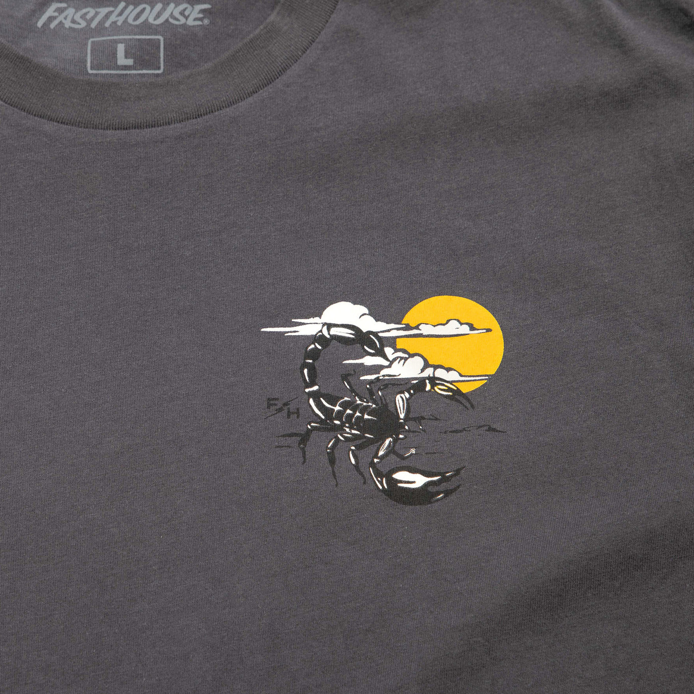 Fasthouse Stinger SS Tee Graphite Black - Close-Up of Graphic on Front