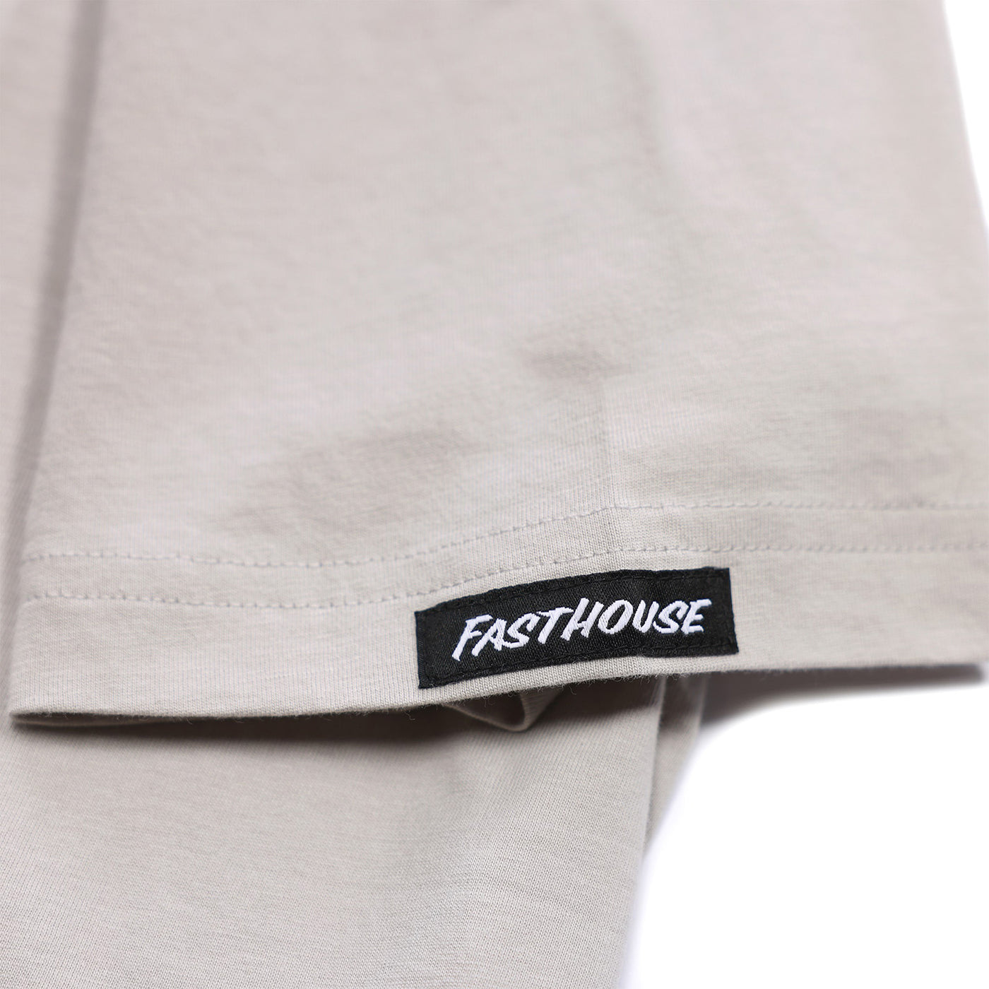 Fasthouse Stray Tee Light Gray - Close-Up of Tag Sewn into Sleeve Hem