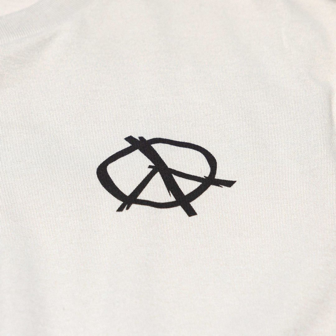 Fasthouse Utopia SS Tee Light Gray - Close-Up of Graphic on Front