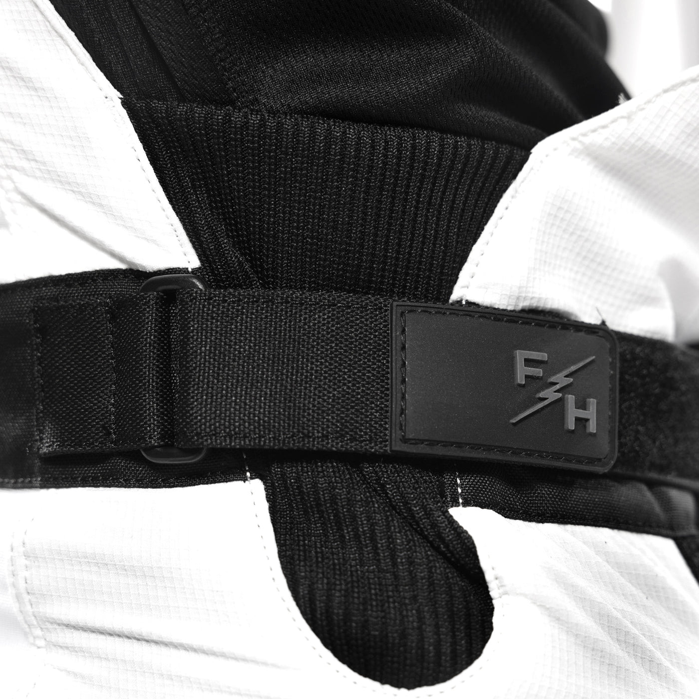 Fasthouse Women's Motorall MX White/Black - Close-Up of Waist Adjustment Strap