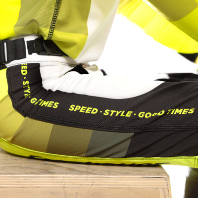 Fasthouse Youth Elrod Hypersonic Pant Hi-Viz - Close-Up of Right Thigh Side Graphic