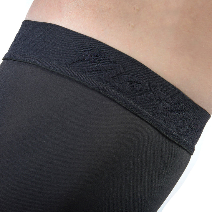 Fasthouse Youth Elrod Legacy Knee Brace Sock - Close-Up of Top Band Details