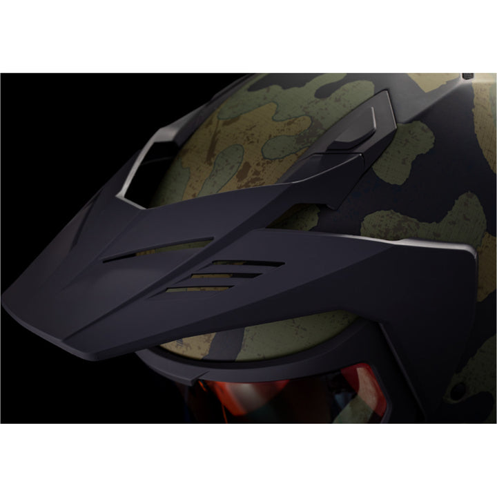 ICON Elsinore Magnacross Helmet Green - Close-Up of Top Visor