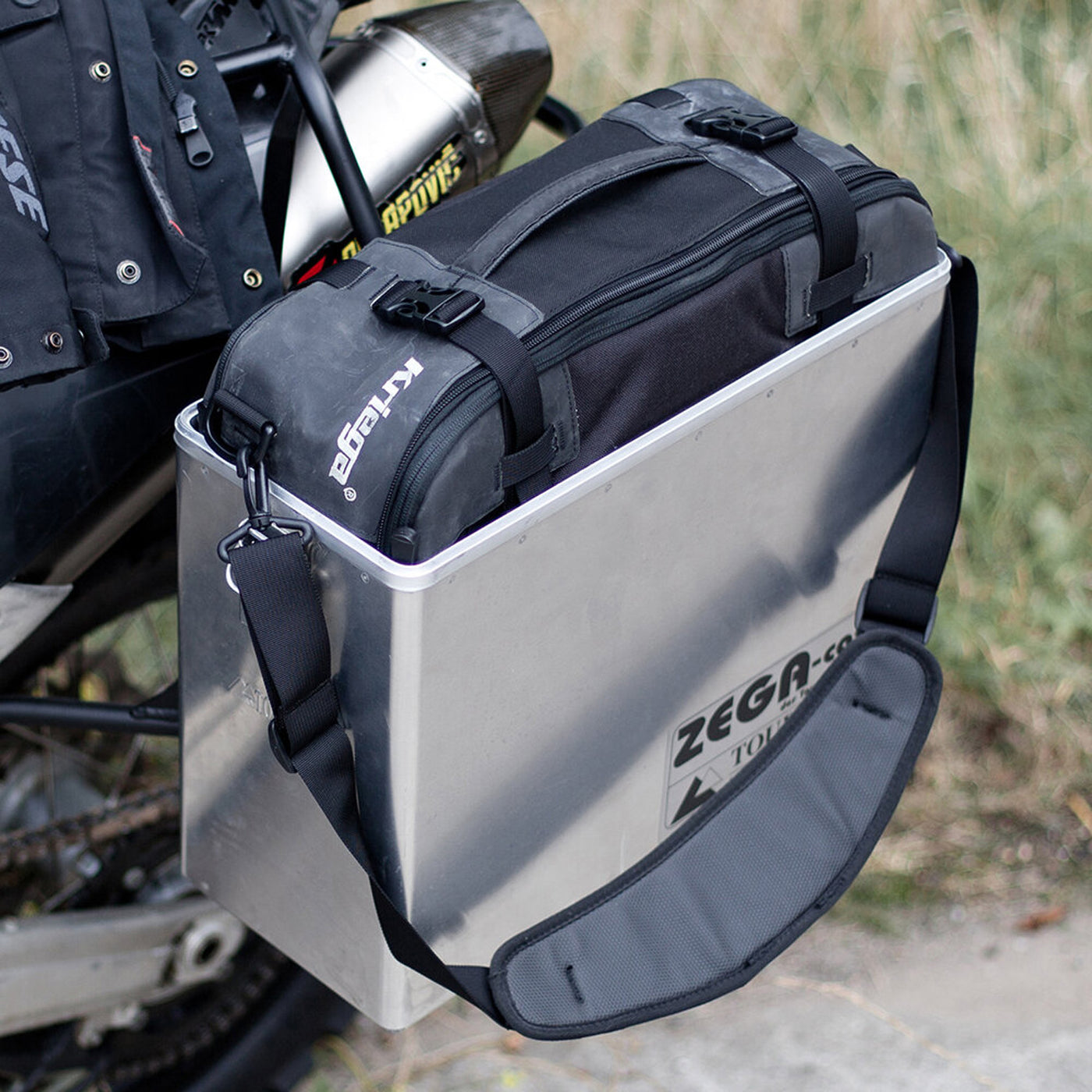 Kriega KS40 Travel Bag - Lifestyle of Bag Set into Metal Saddlebag