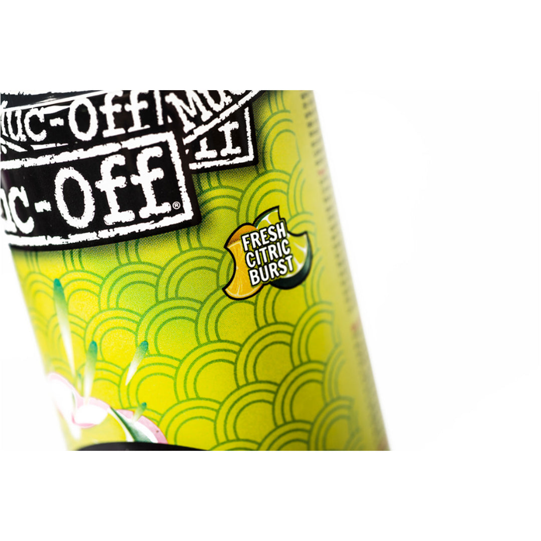 Muc-Off Foam Fresh - 400ml - Close-Up of "Fresh Citric Burst" Lettering on Can