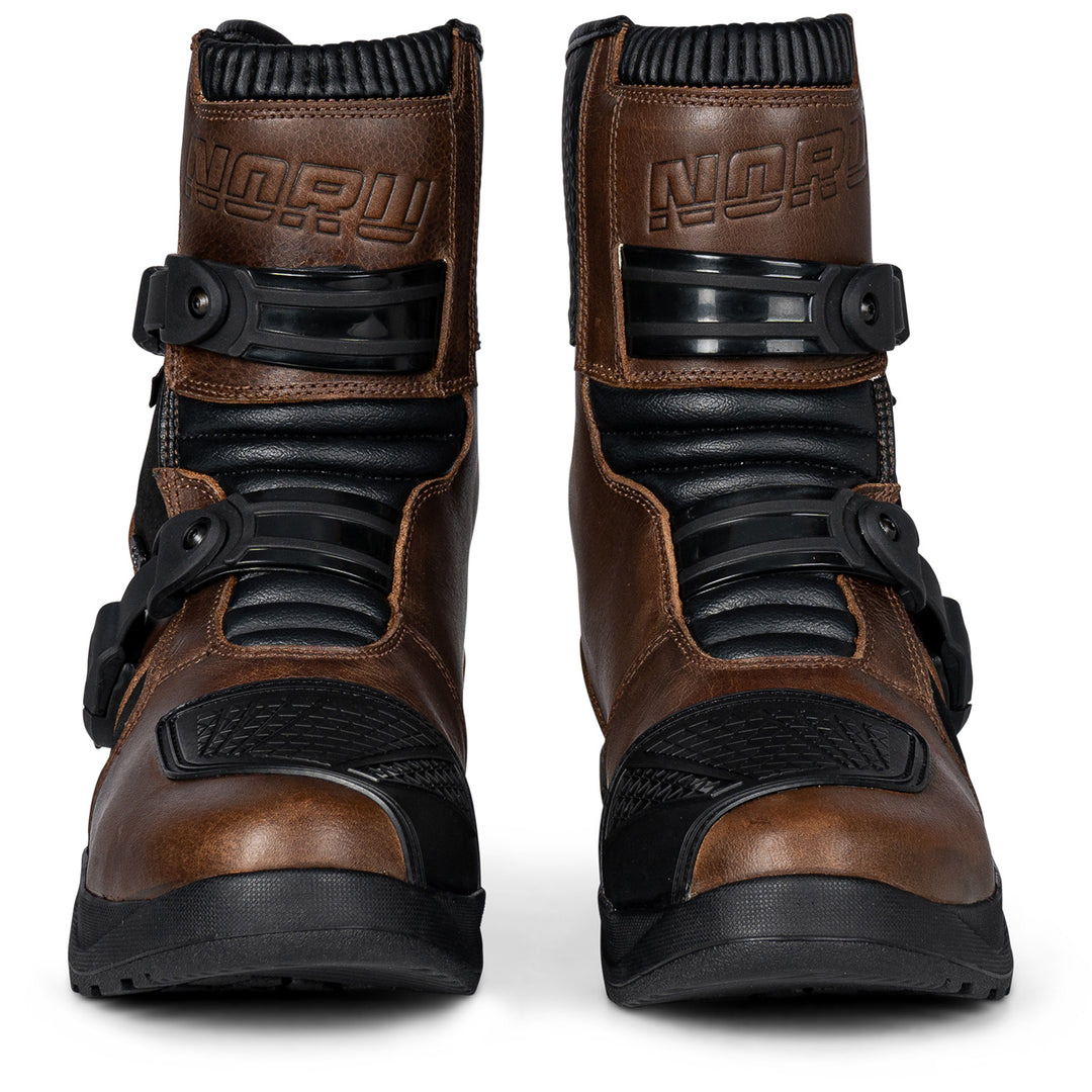 Noru Hakken Adventure Boots Brown - Front View of Pair