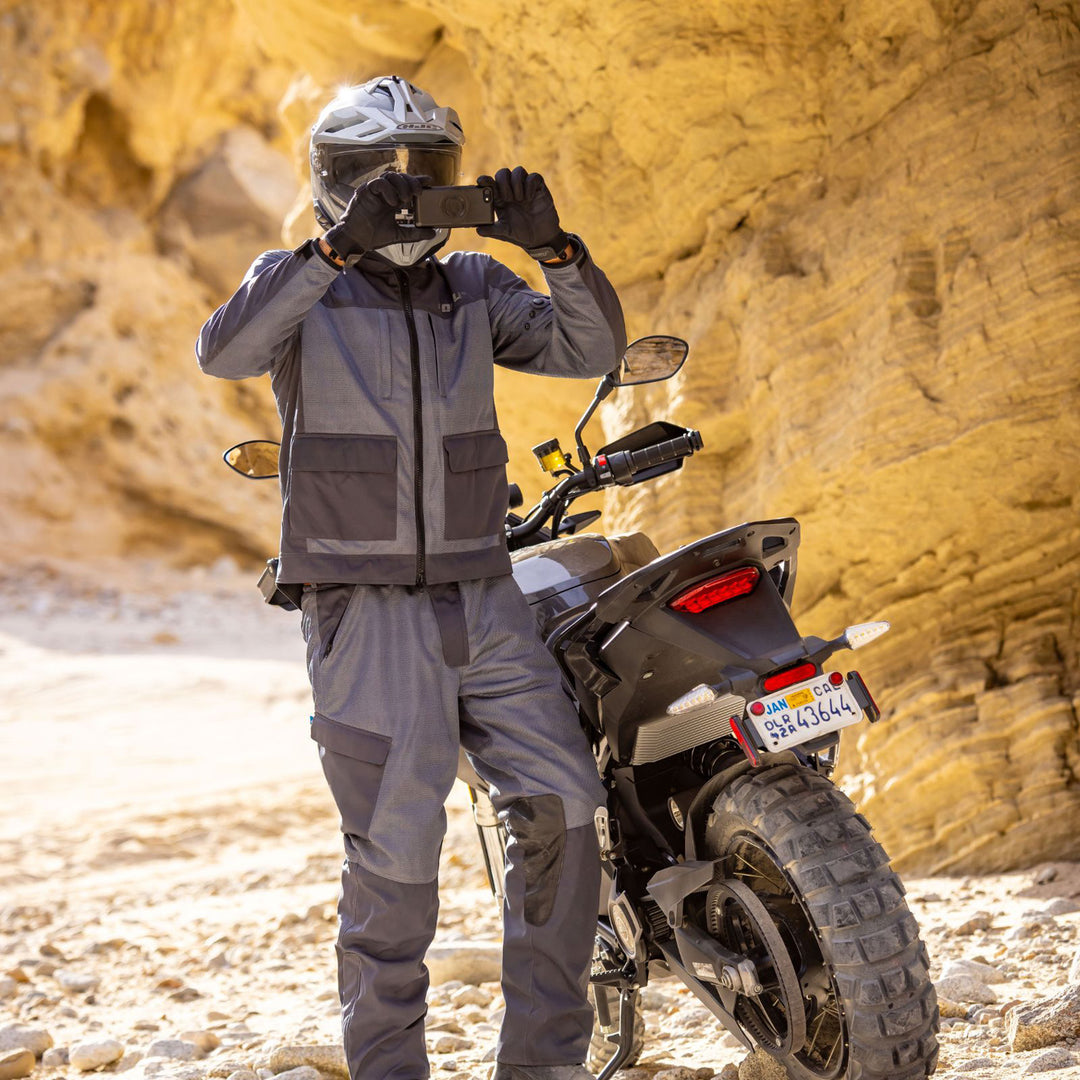 Noru Hakken Adventure Mesh Jacket Grey - Lifestyle of Rider Wearing Jacket while Taking Picture with Phone