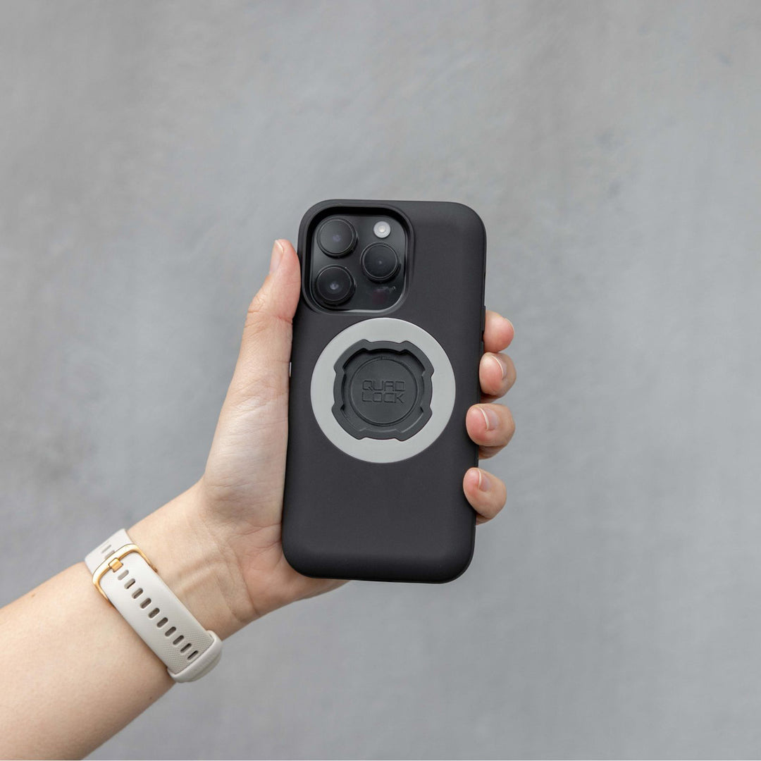 Quad Lock MAG Ring Grey - Lifestyle of MAG Ring on Phone Case