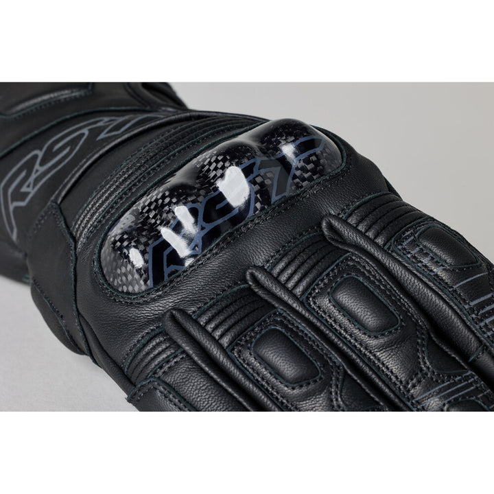 RST Fulcrum CE Waterproof Gloves Black/Black - Close-Up of Carbon Knuckle Protector