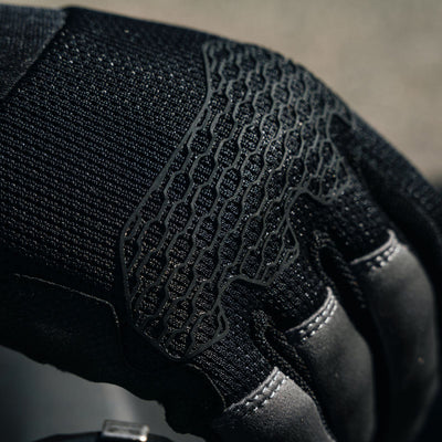 Tourmaster ADV Lite Air Gloves Black/Black/Grey - Lifestyle Close-Up of Mesh Knuckle