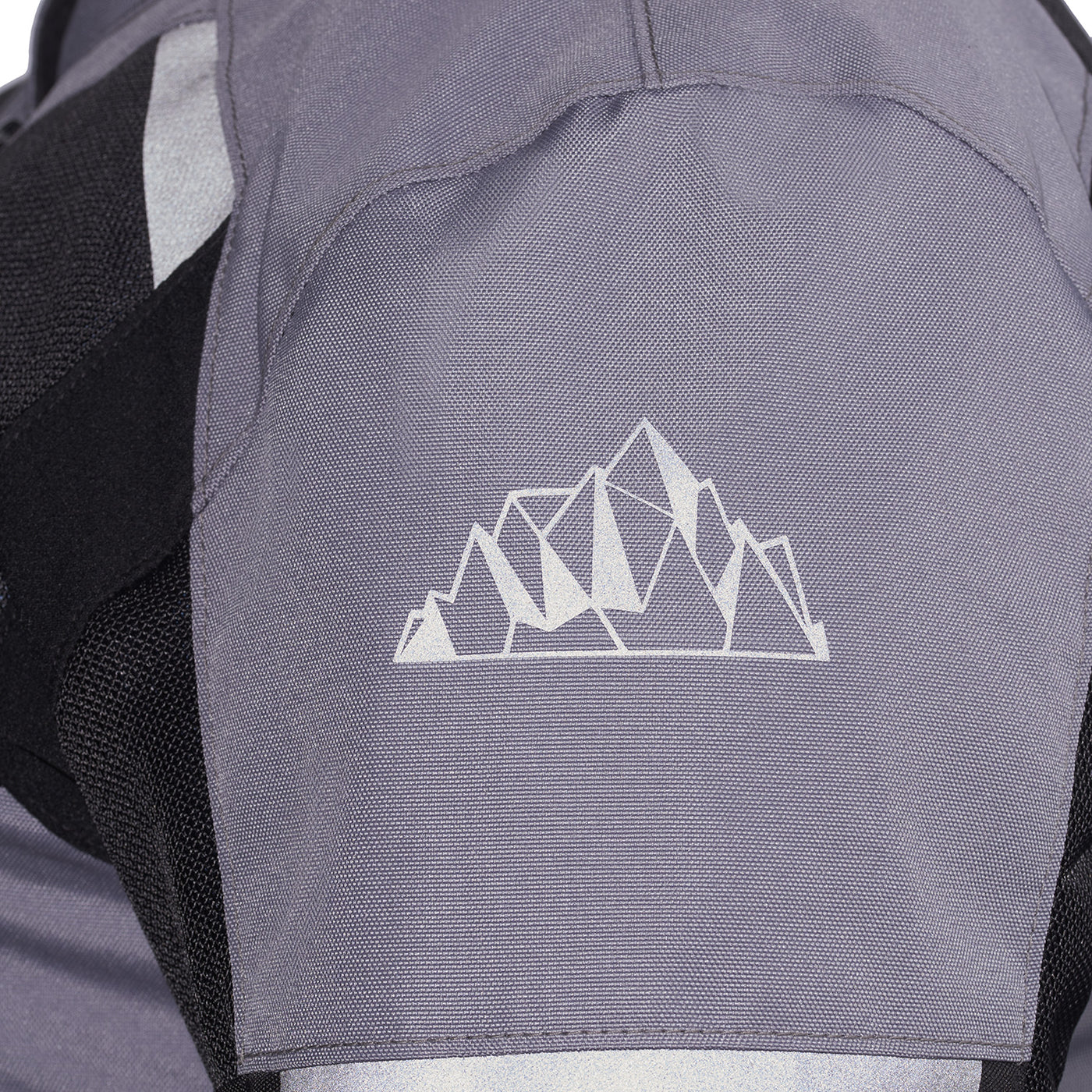 Tourmaster Draft Air 2.0 Jacket Gun/Black - Close-Up of Logo Graphic on Sleeve Shoulder Panel