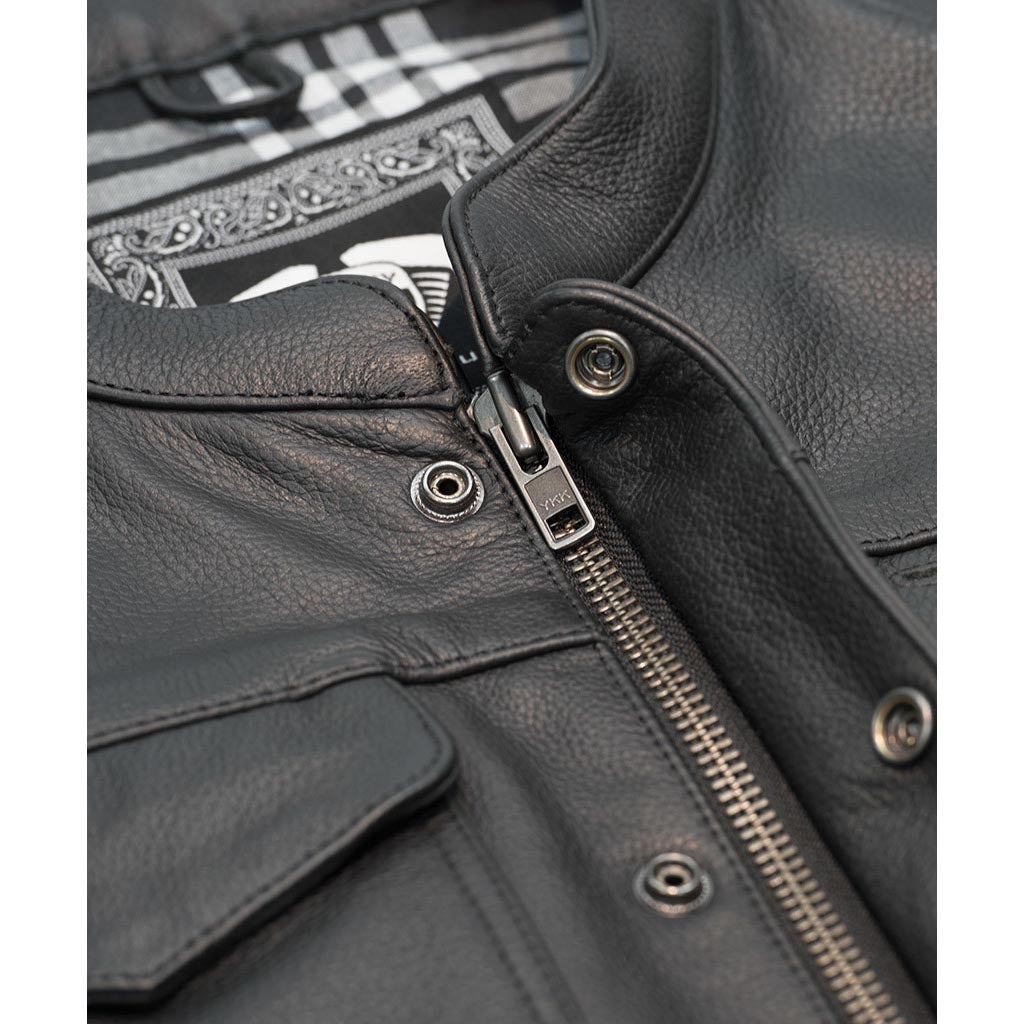 Highway 21 Magnum Vest Black - Close-Up of Front Zipper