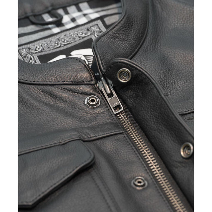 Highway 21 Magnum Vest Black - Close-Up of Front Zipper