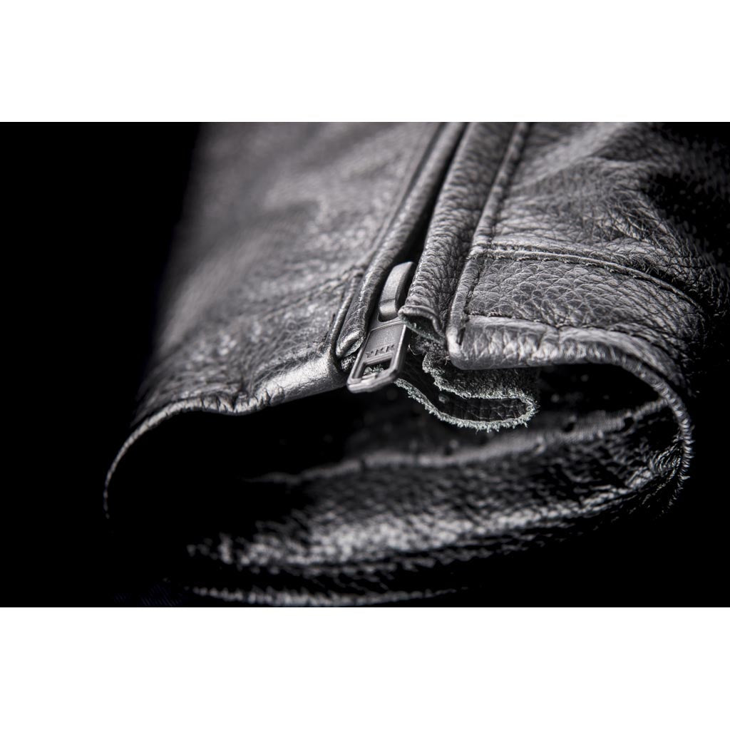 Highway 21 Primer Jacket Black - Close-Up of Wrist Zipper