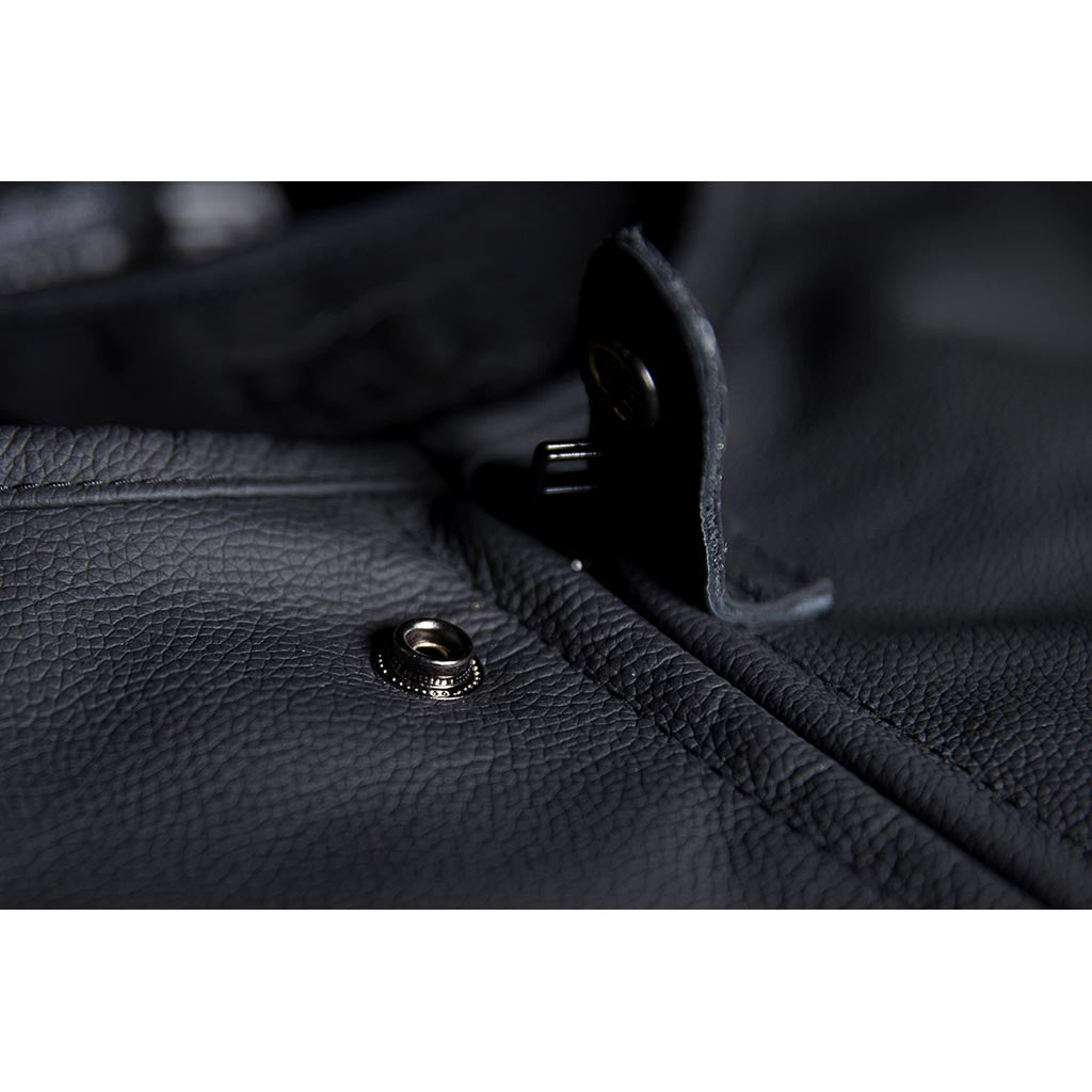 ICON Regulator Vest STRPD - Close-Up of Front Snap