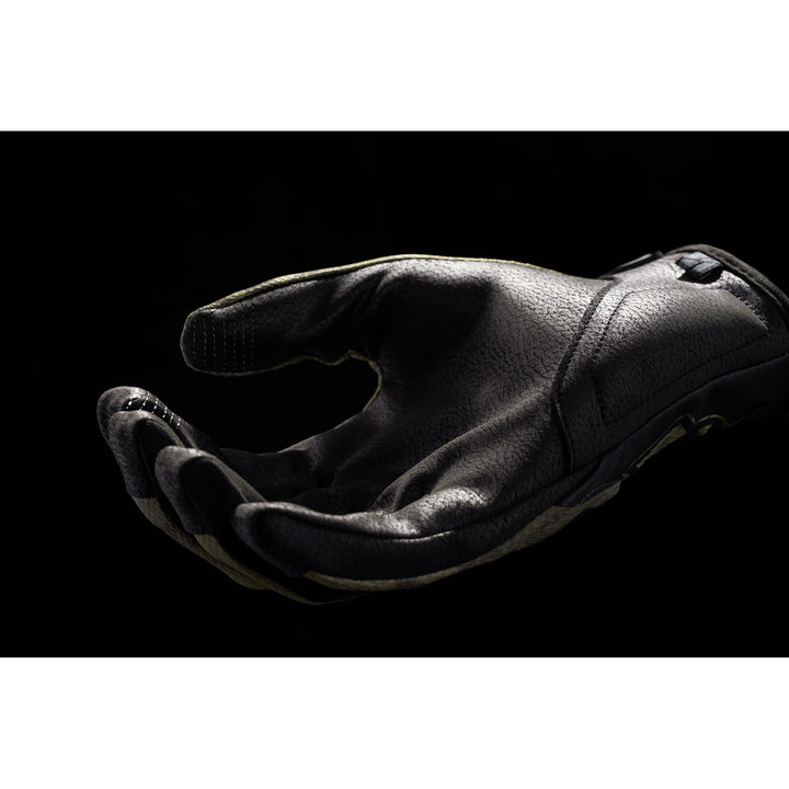 ICON Hooligan CE Gloves Tan Camo - Palm Upright View