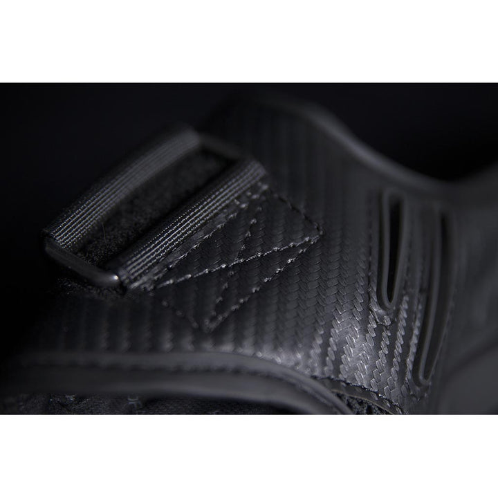 ICON Stryker Vest Stealth - Close-Up of Shoulder Strap