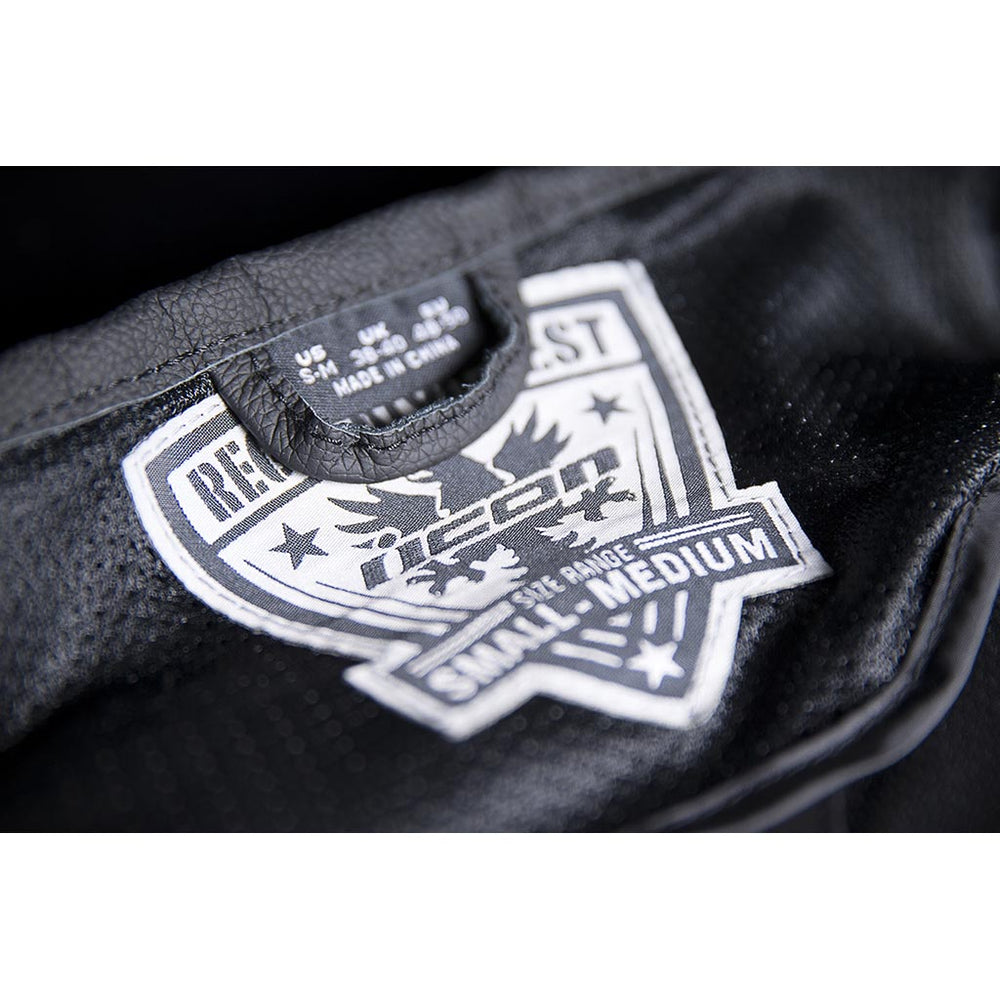 ICON Regulator Vest D3O - Close-Up of Label and Size Tag