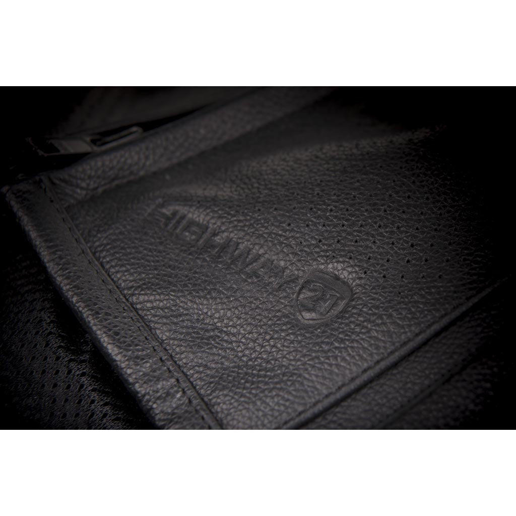 Highway 21 Blockade Vest Black - Close-Up of Logo Imprint