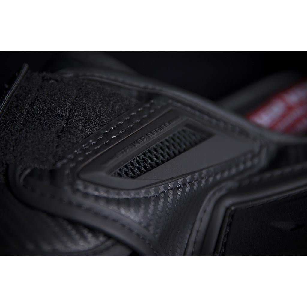 ICON Stryker Vest Stealth - Close-Up of Shoulder Details