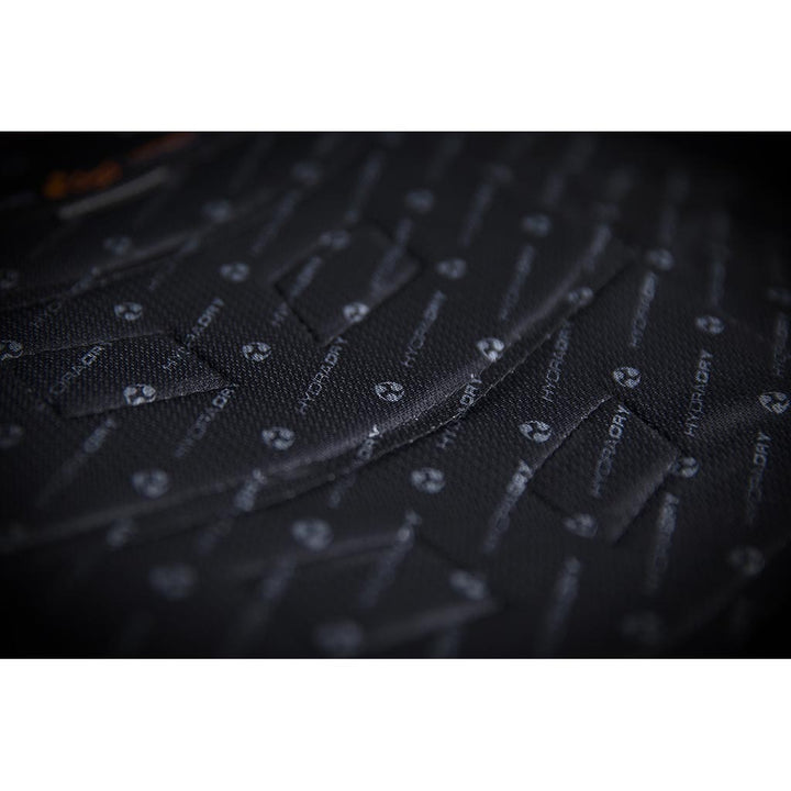 ICON Stryker Woman's Vest BLK - Close-Up of Interior Hydradry Lining