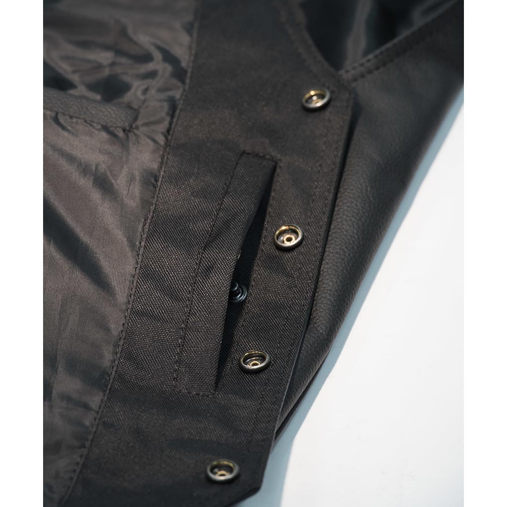 Highway 21 Six Shooter Vest Black - Close-Up of Interior Pocket