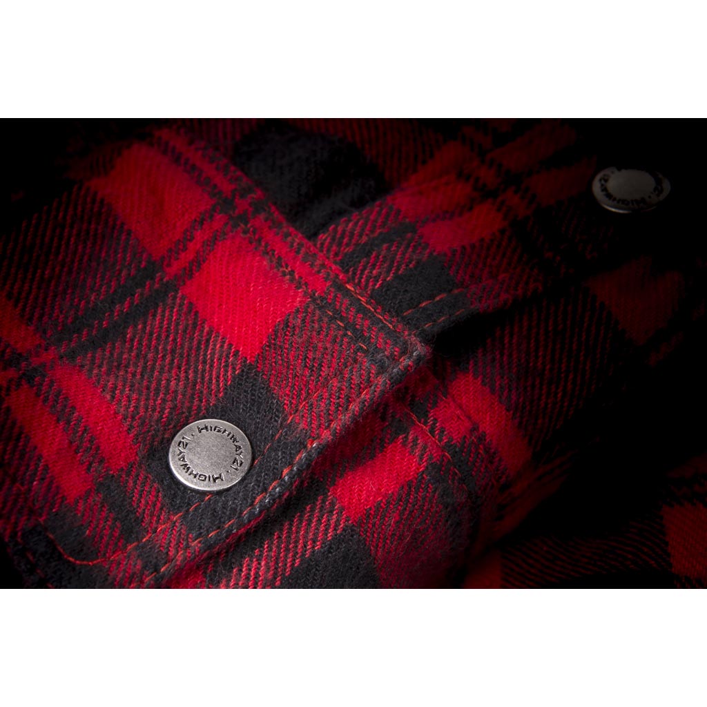 Highway 21 Marksman Flannel Black/Red - Angled Close-Up of Wrist Snaps