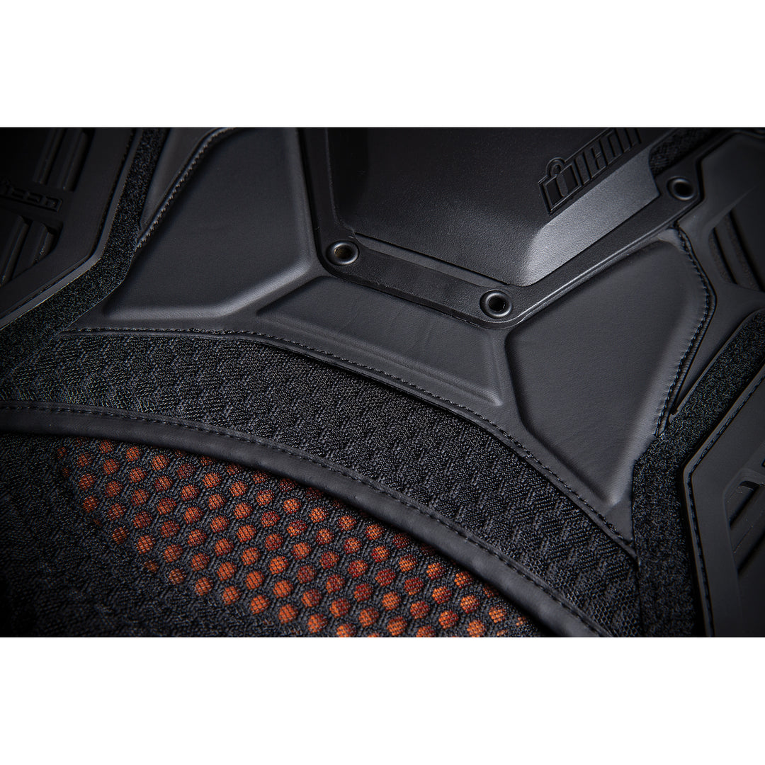 ICON Field Armor 3™ Vest Stealth - Close-up of Lower Corner of Chest Plate