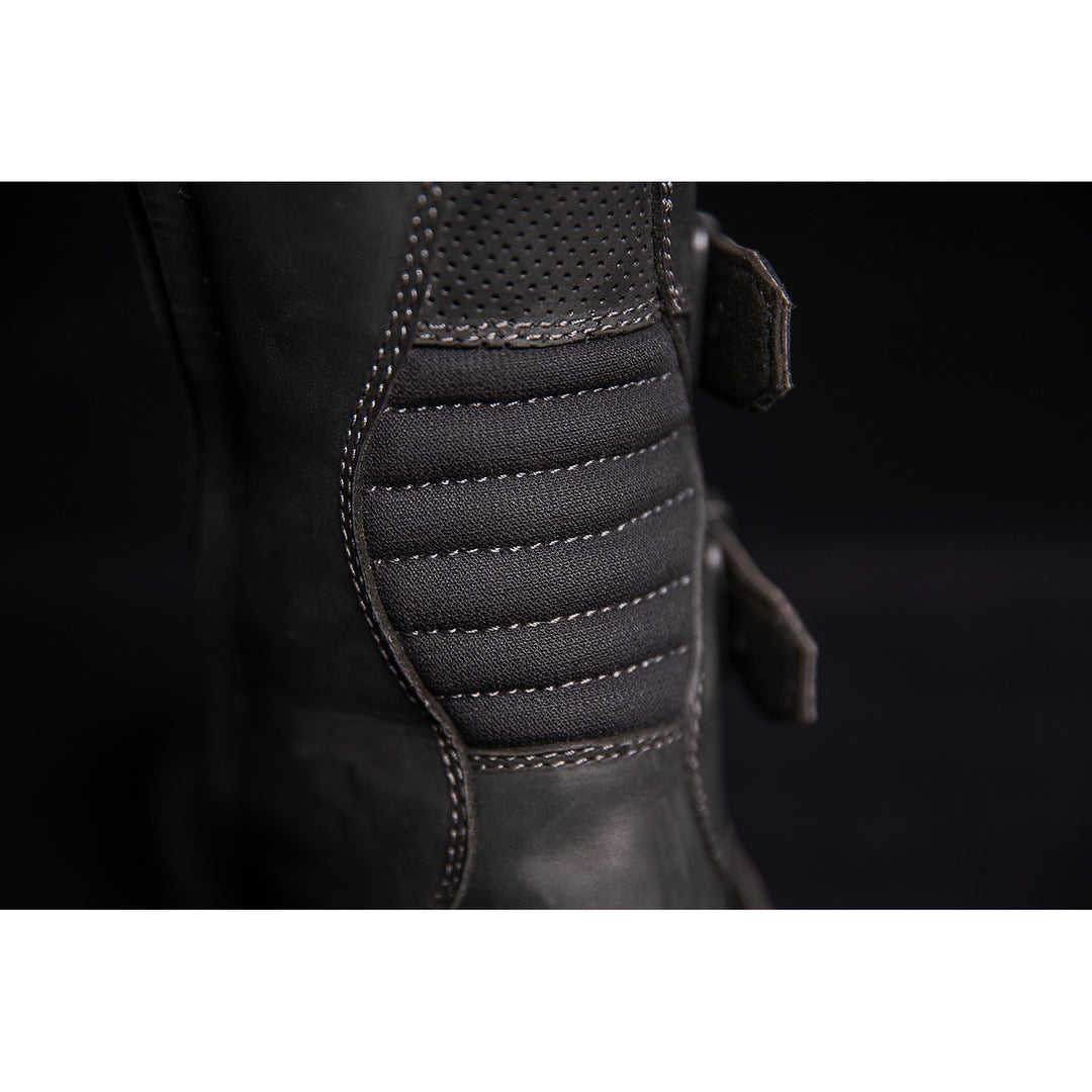 ICON Elsinore 2™ Boots Black - Close-Up of Rear Calf Details