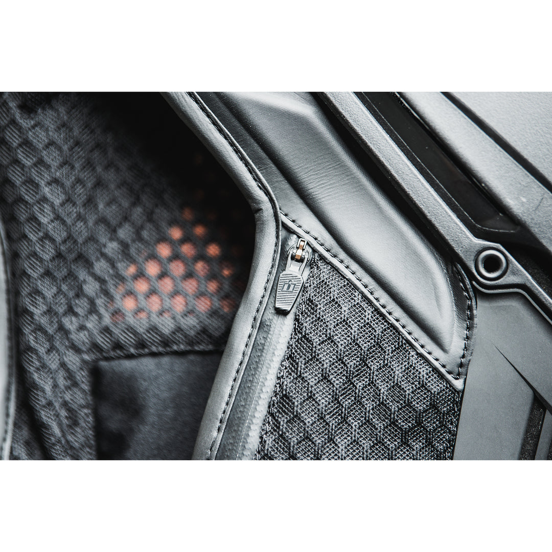 ICON Field Armor 3™ Vest Stealth - Close-up of Zipper on Front