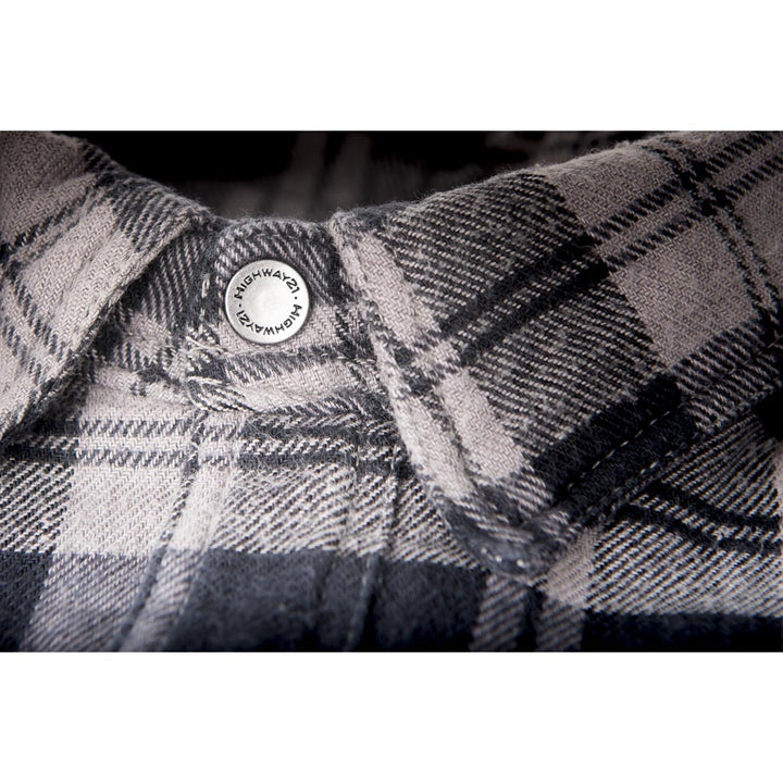 Highway 21 Marksman Flannel Black/Grey - Close-Up of Collar Snap