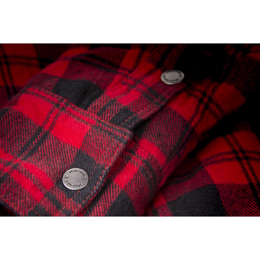 Highway 21 Marksman Flannel Black/Red - Close-Up of Wrist Snaps